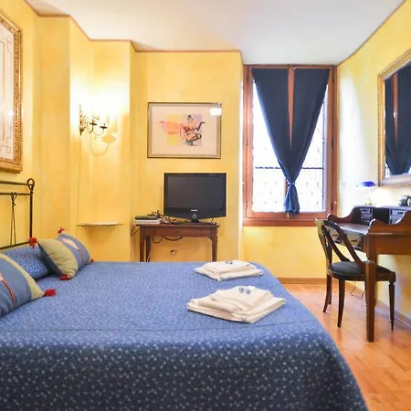 Residenza Marignoli * Řím