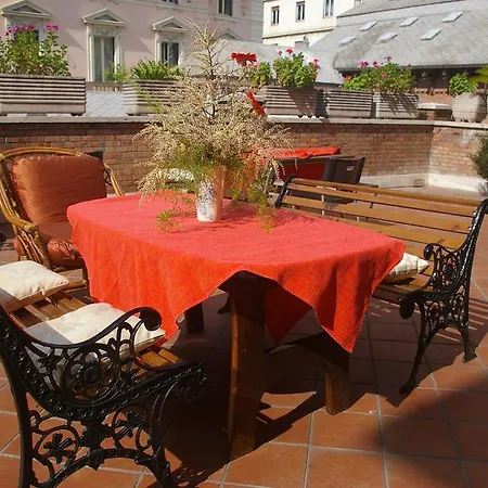 Residenza Marignoli *